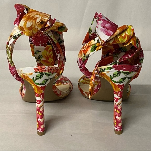 NEW Nine West Kobs Ankle Wrap Sandals White Blooms Floral Multi - Picture 7 of 9